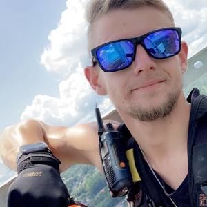 Meet your Posher, Derek